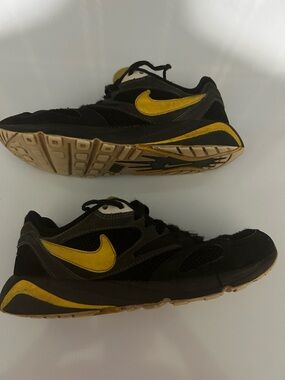 Nike Black & Yellow Athletic Sneakers
